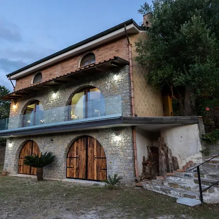 Del Duca Villa Centola